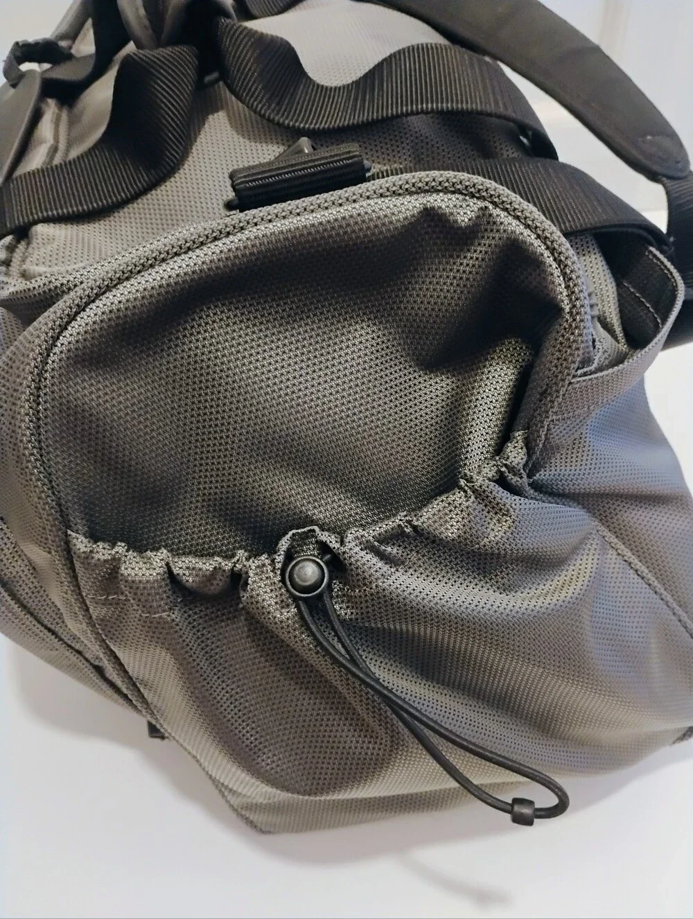 Tumi durable gray